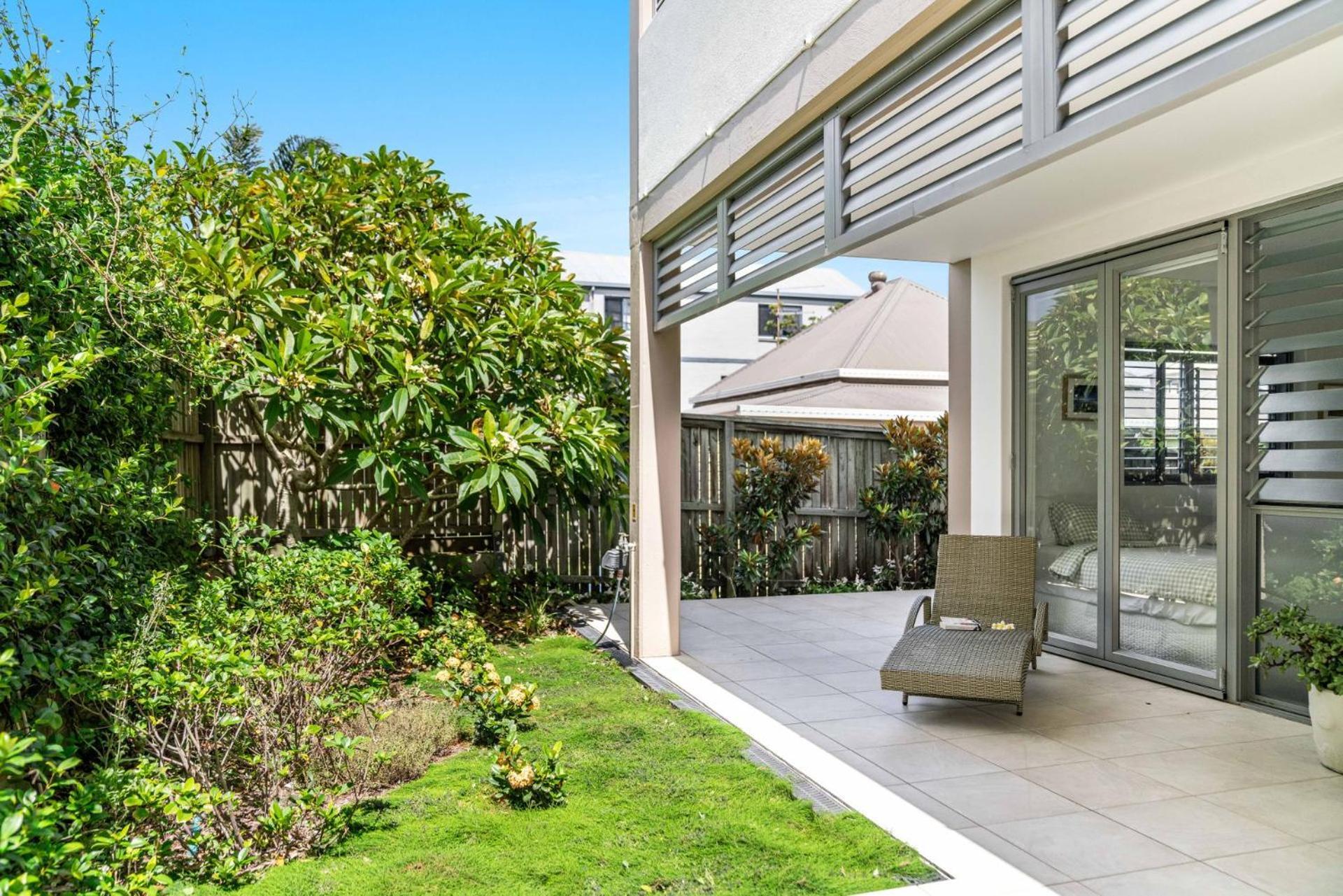 Zinc 1 - Modern Apartment With Lift Yamba Exterior photo